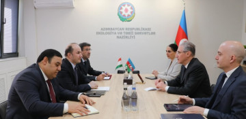 Azerbaijan, Tajikistan discuss cooperation in environmental protection