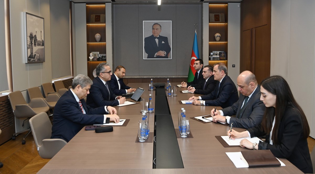 Azerbaijani FM met with candidate for Director General of UNESCO