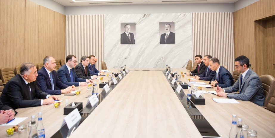 Azerbaijan, Georgia discuss cooperation in transport and ICT sectors