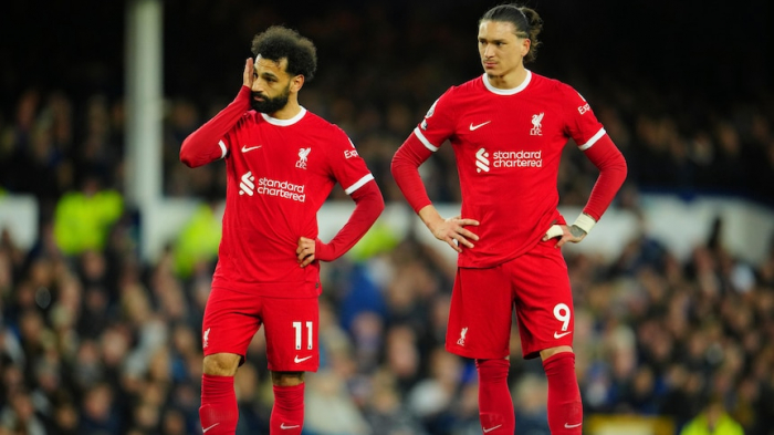 Liverpool lose at Everton in derby, hurting their English Premier League title hopes