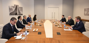 Azerbaijan, Russia discuss bilateral cooperation