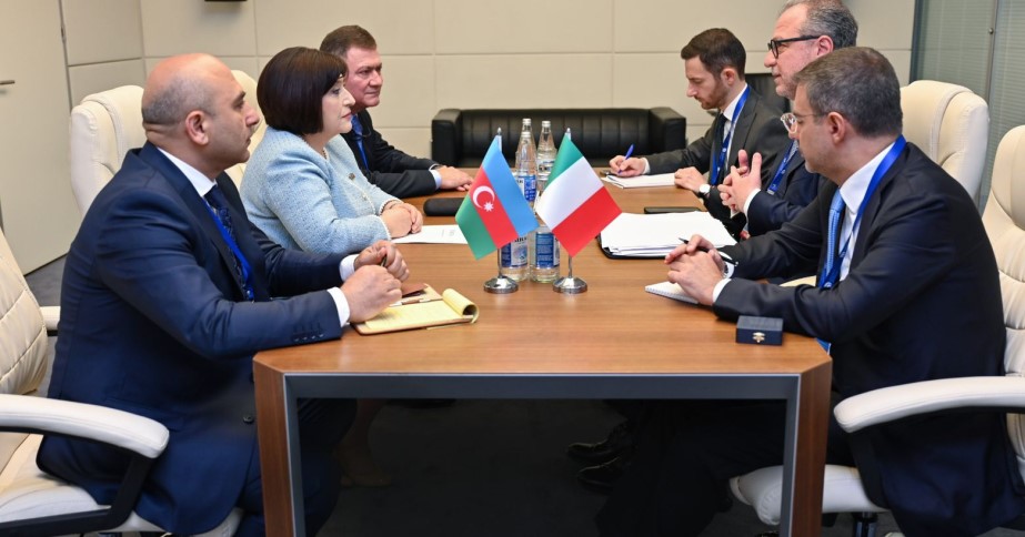 Speaker of Azerbaijan`s Milli Majlis meets with Vice President of Italian Chamber of Deputies